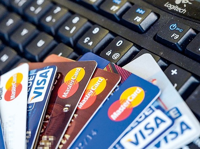 Những câu hỏi thường gặp của khách hàng về hạn mức thẻ tín dụng